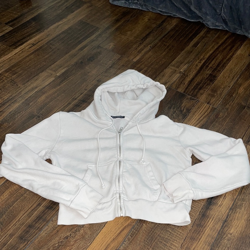 Brandt Melville Cropped White Zip up